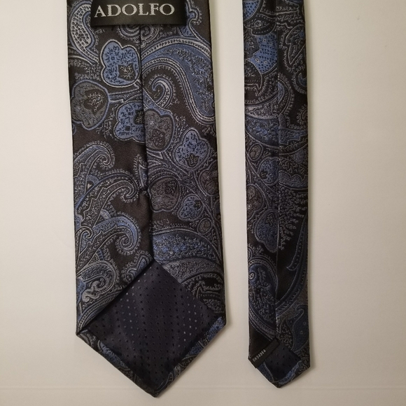 Blue paisley necktie - Picture 4 of 5